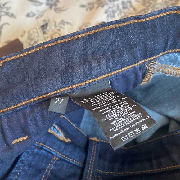 J Brand Dark Wash Skinny Jeans (Stretch) - Picture 5 of 5